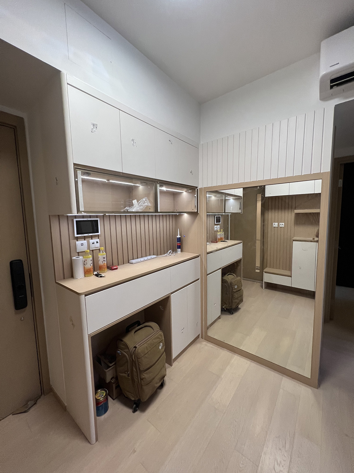 香港全屋訂製一體衣櫃設計全攻略